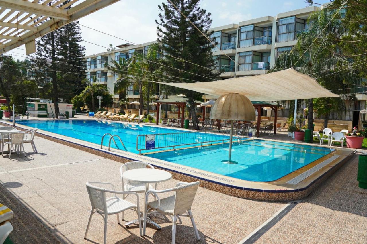 Ron Beach Hotel Tiberias Exterior photo