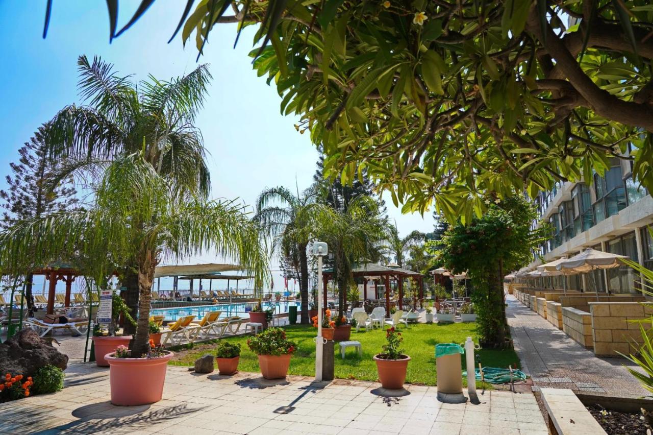 Ron Beach Hotel Tiberias Exterior photo