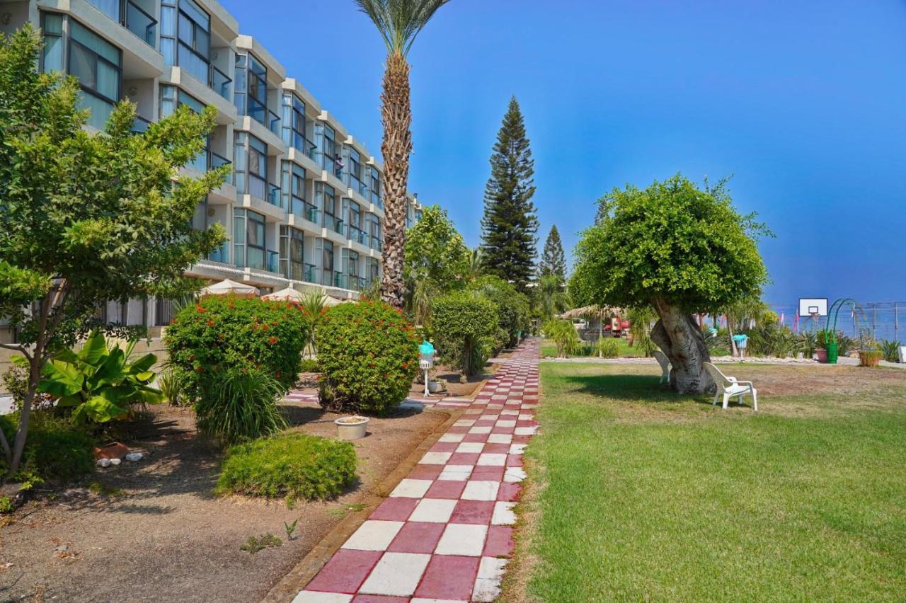 Ron Beach Hotel Tiberias Exterior photo