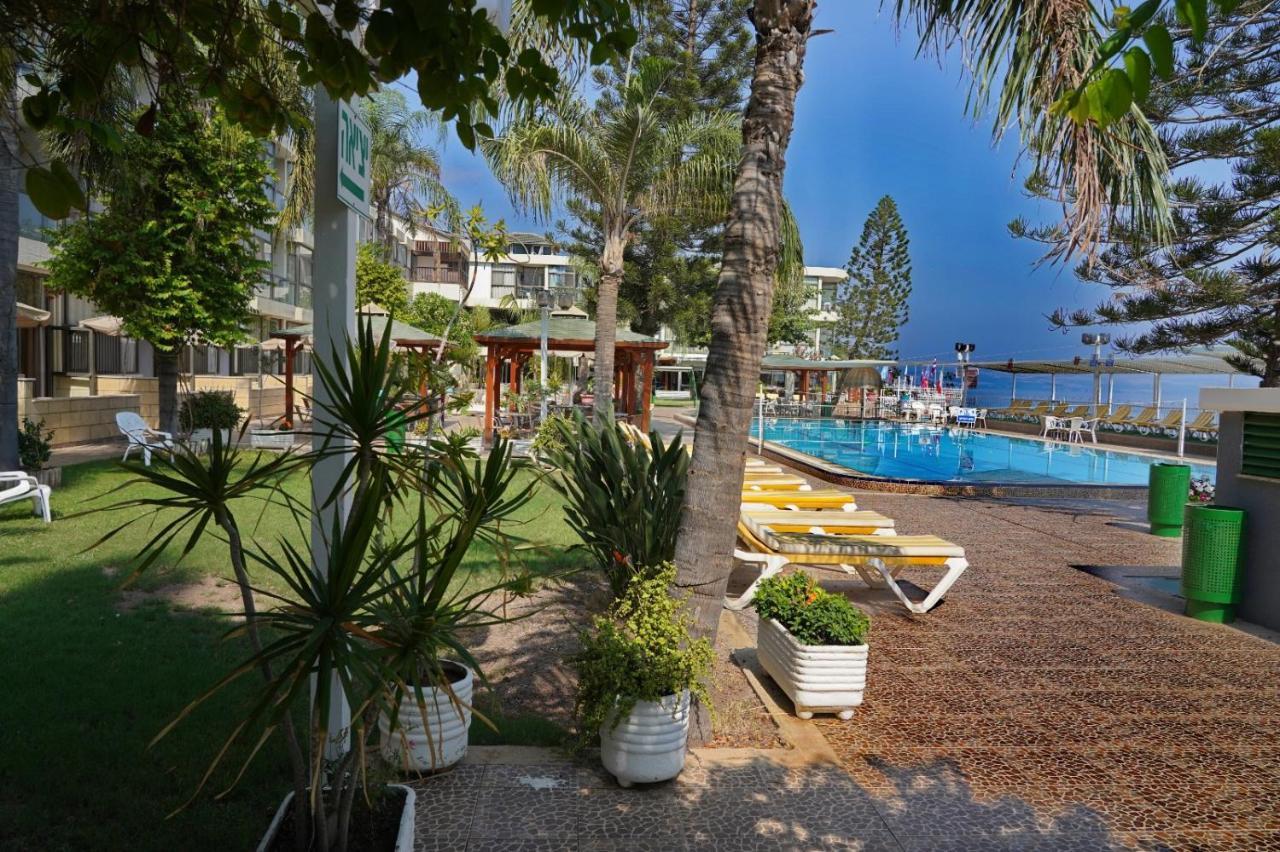 Ron Beach Hotel Tiberias Exterior photo